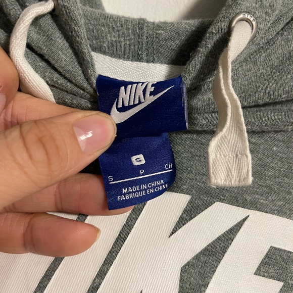 Nike Women's Cowl Neck Gray Sweater - Picture 3 of 5